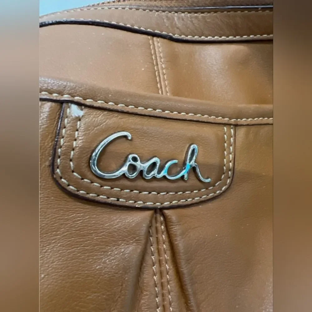 Coach chic shoulder